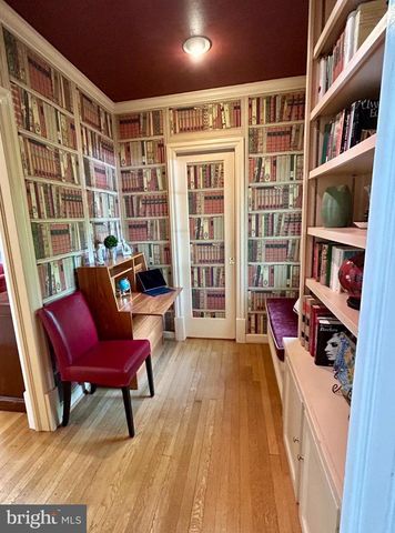 4300 44TH ST NW, Washington, DC 20016