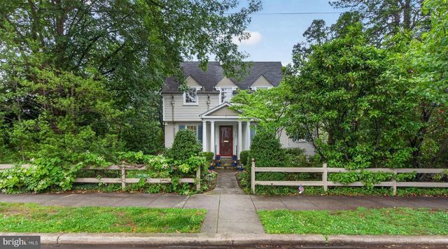 4300 44TH ST NW, Washington, DC 20016