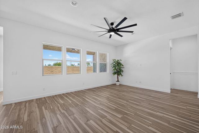 10740 E THATCHER Avenue, Mesa, AZ 85212