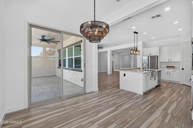 10740 E THATCHER Avenue, Mesa, AZ 85212