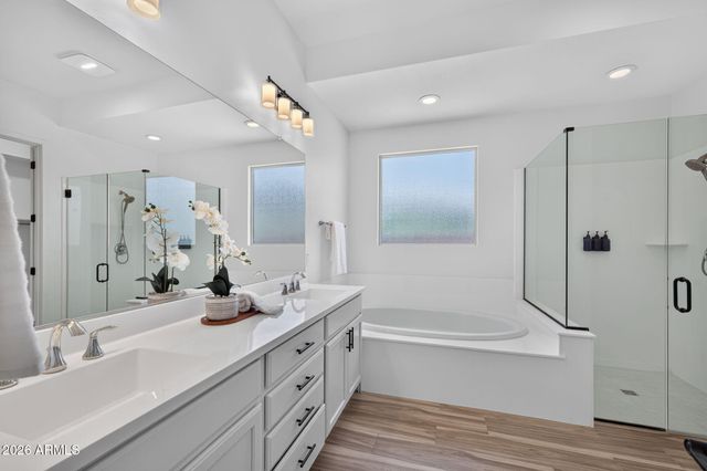 10740 E THATCHER Avenue, Mesa, AZ 85212