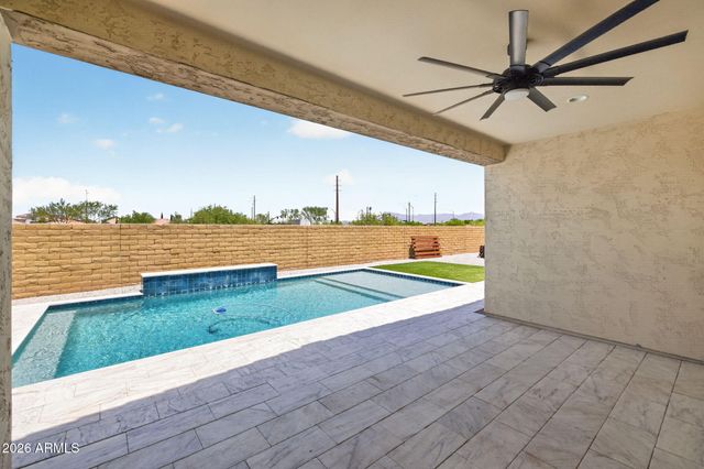 10740 E THATCHER Avenue, Mesa, AZ 85212