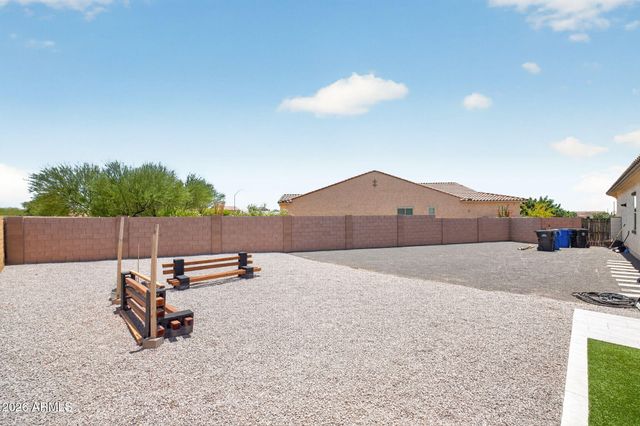 10740 E THATCHER Avenue, Mesa, AZ 85212