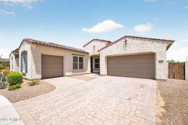 10740 E THATCHER Avenue, Mesa, AZ 85212