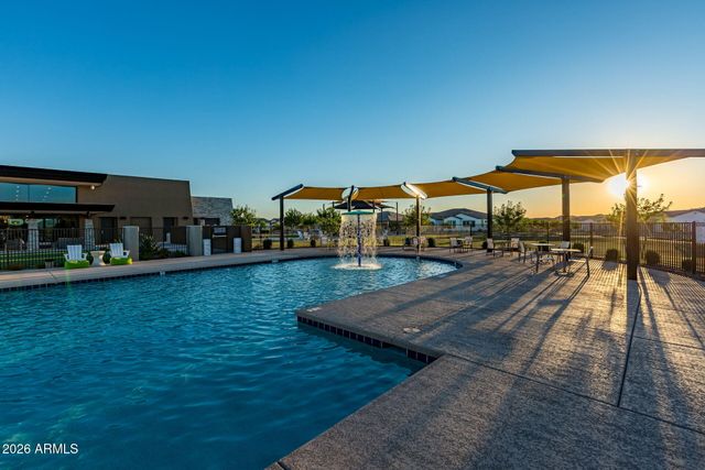 10740 E THATCHER Avenue, Mesa, AZ 85212