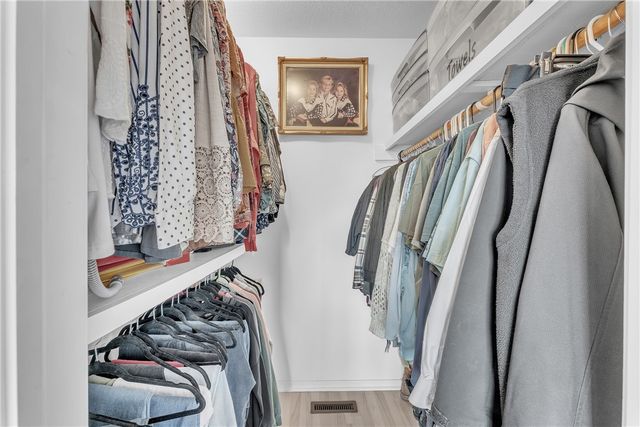 58 Cypress Point Lane, Holiday Island, AR 72631