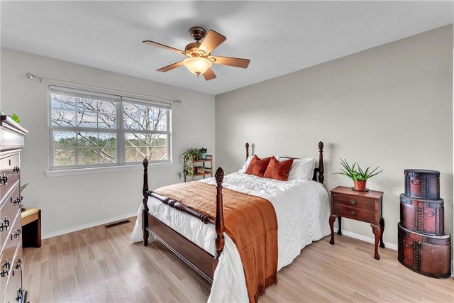 58 Cypress Point Lane, Holiday Island, AR 72631