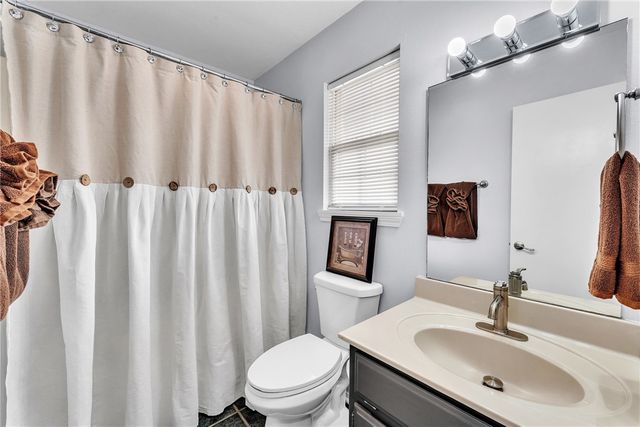 58 Cypress Point Lane, Holiday Island, AR 72631