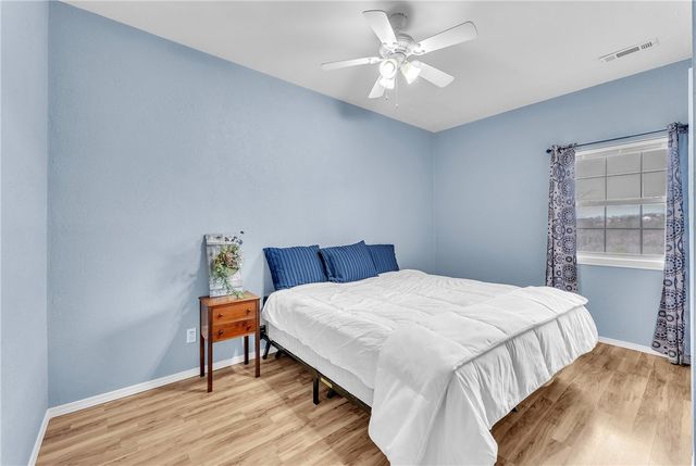 58 Cypress Point Lane, Holiday Island, AR 72631