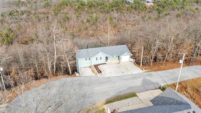 58 Cypress Point Lane, Holiday Island, AR 72631