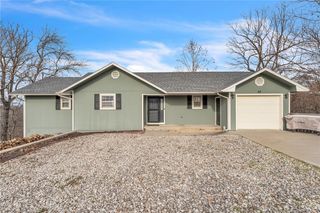 58 Cypress Point Lane, Holiday Island, AR 72631