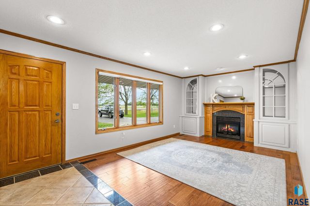 47516 271st St Street, Harrisburg, SD 57032