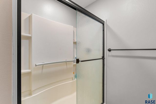 47516 271st St Street, Harrisburg, SD 57032