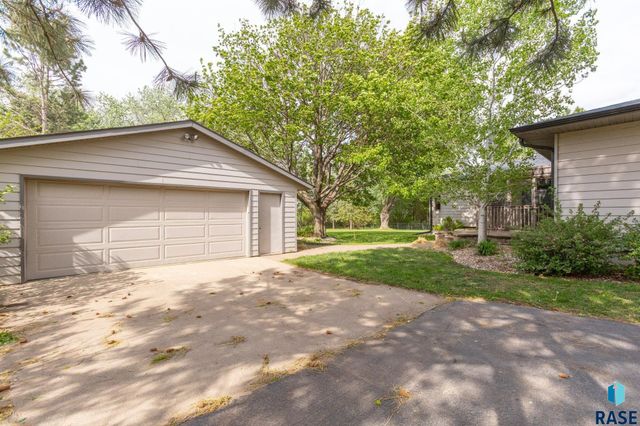 47516 271st St Street, Harrisburg, SD 57032