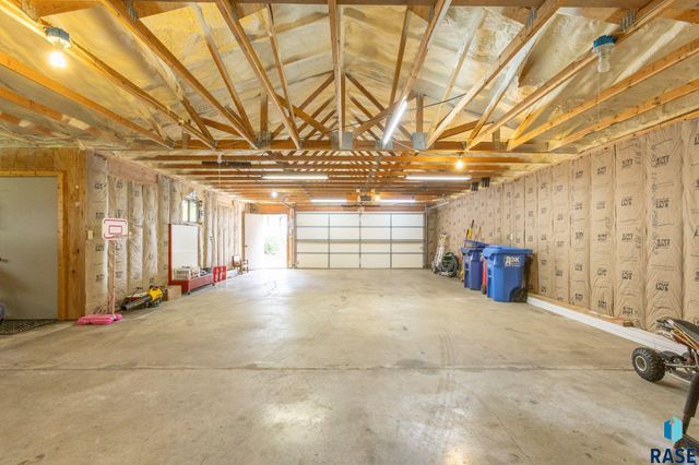 47516 271st St Street, Harrisburg, SD 57032