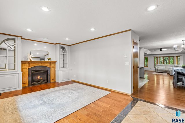 47516 271st St Street, Harrisburg, SD 57032