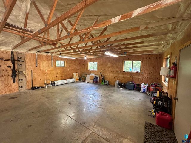 47516 271st St Street, Harrisburg, SD 57032