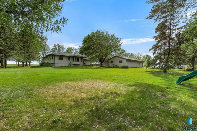 47516 271st St Street, Harrisburg, SD 57032