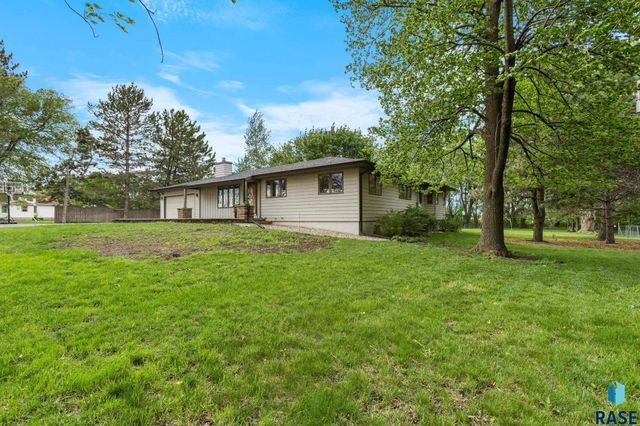 47516 271st St Street, Harrisburg, SD 57032