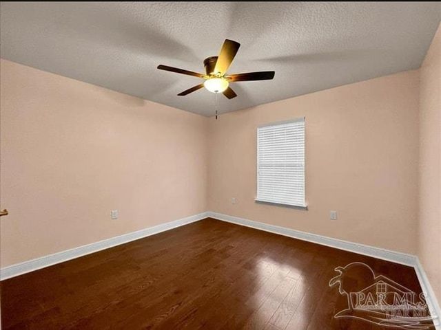 4474 Hampton Bay Blvd, Milton, FL 32583