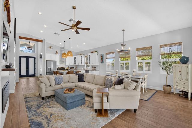 6411 COQUINA ISLAND COVE, Apollo Beach, FL 33572