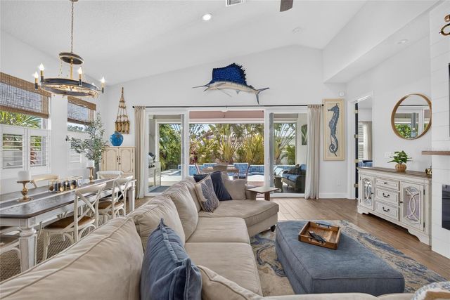 6411 COQUINA ISLAND COVE, Apollo Beach, FL 33572