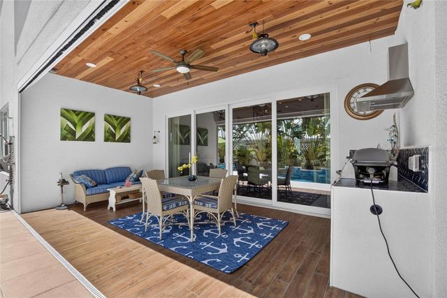 6411 COQUINA ISLAND COVE, Apollo Beach, FL 33572