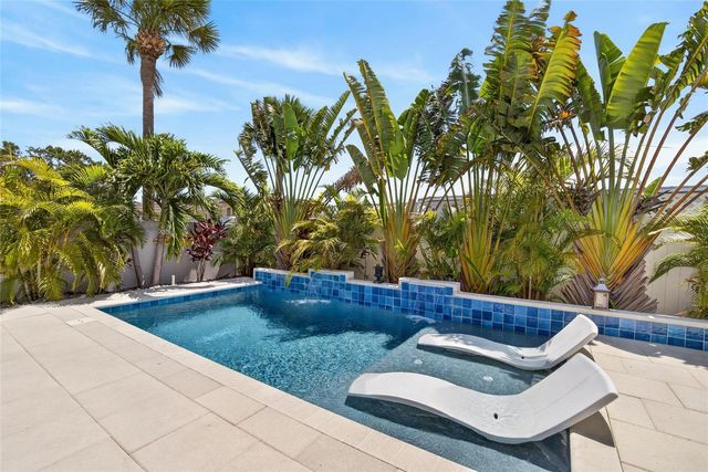6411 COQUINA ISLAND COVE, Apollo Beach, FL 33572