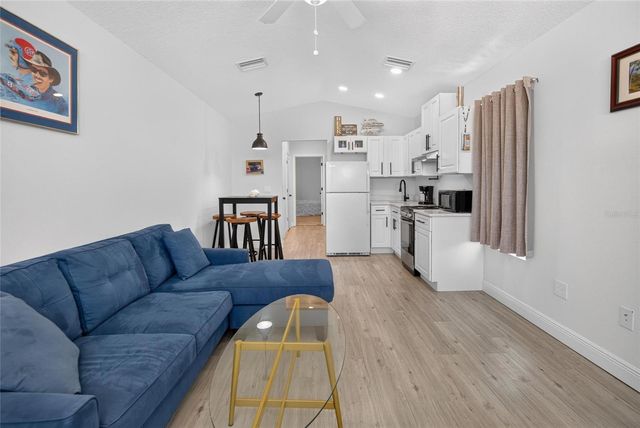 6411 COQUINA ISLAND COVE, Apollo Beach, FL 33572