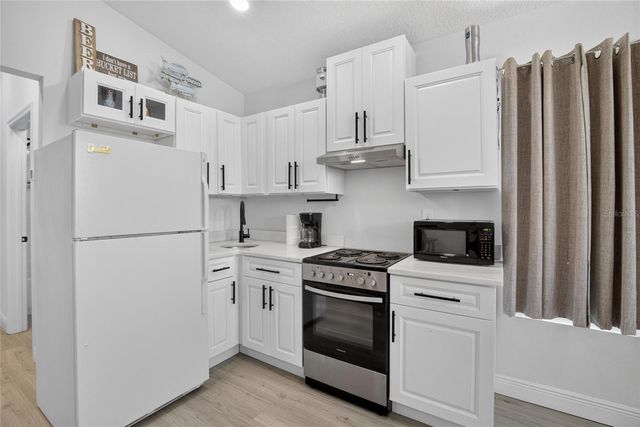 6411 COQUINA ISLAND COVE, Apollo Beach, FL 33572