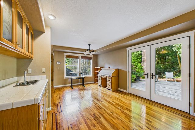 812 Diamond Drive, Arcata, CA 95521