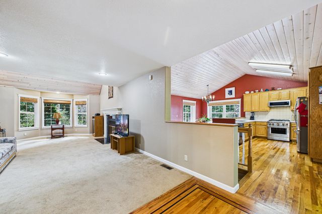 812 Diamond Drive, Arcata, CA 95521