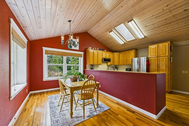 812 Diamond Drive, Arcata, CA 95521