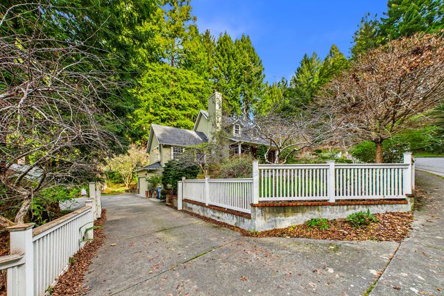 812 Diamond Drive, Arcata, CA 95521