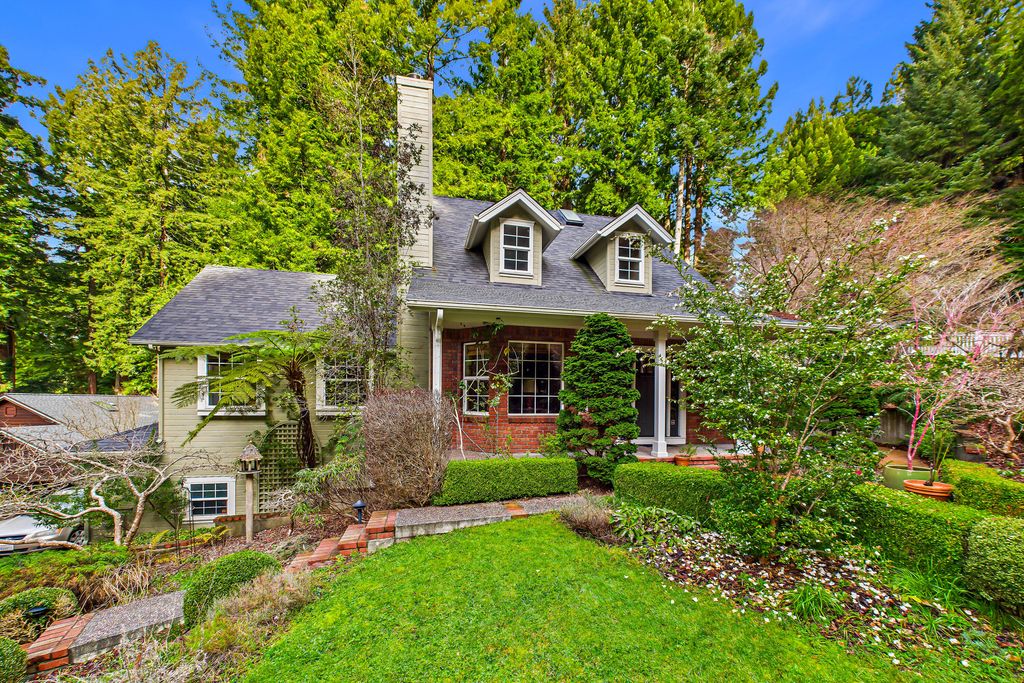 812 Diamond Drive, Arcata, CA 95521