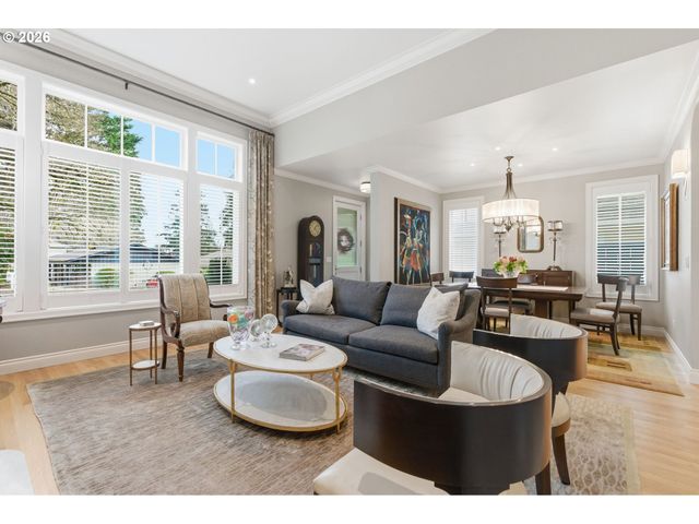 330 6TH St, Lake Oswego, OR 97034