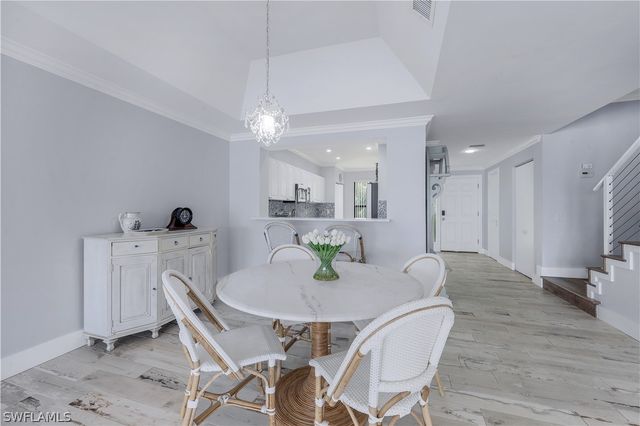 410 La Peninsula BLVD 410, Naples, FL 34113