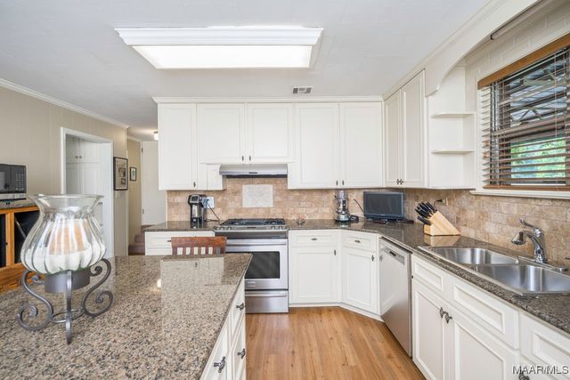 6486 W Old Hayneville Road, Hope Hull, AL 36043