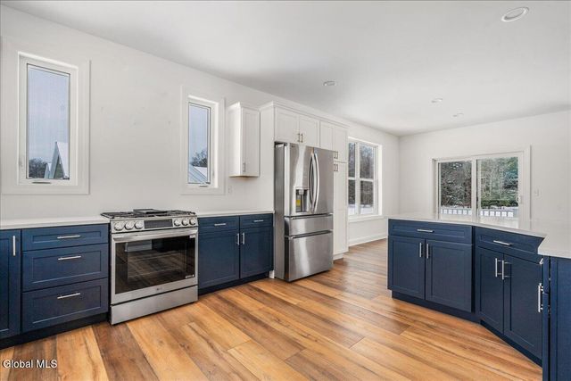 12 Brookhaven Court, Wilton, NY 12866