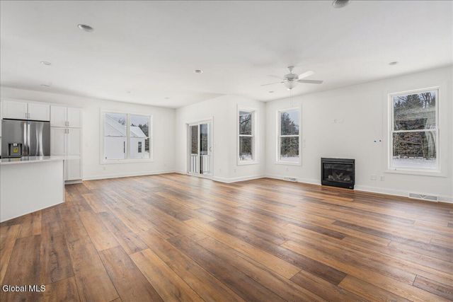 12 Brookhaven Court, Wilton, NY 12866