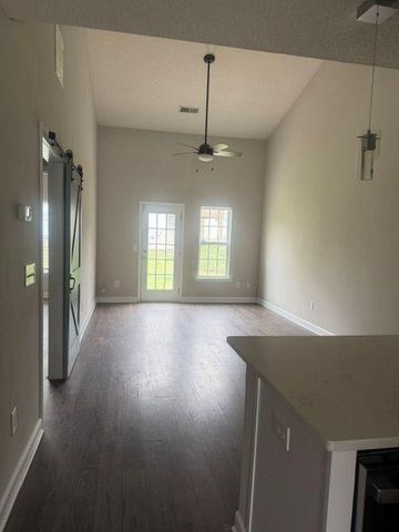 305 Fox Overlook, Woodstock, GA 30188
