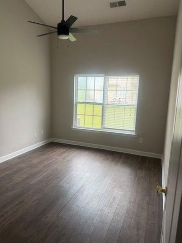 305 Fox Overlook, Woodstock, GA 30188