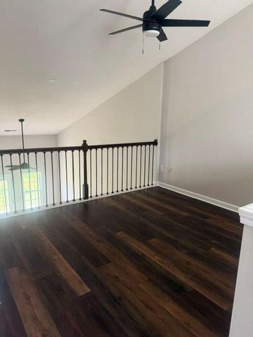 305 Fox Overlook, Woodstock, GA 30188