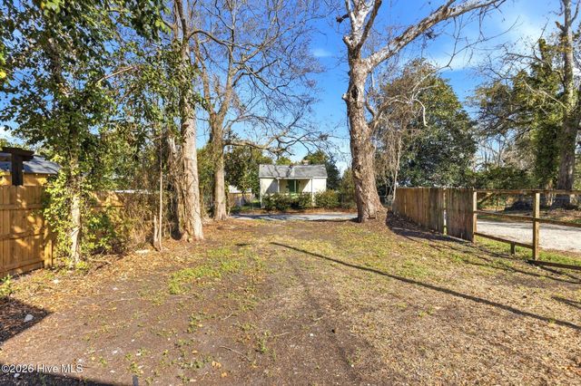 209 S 13th Street, Wilmington, NC 28401