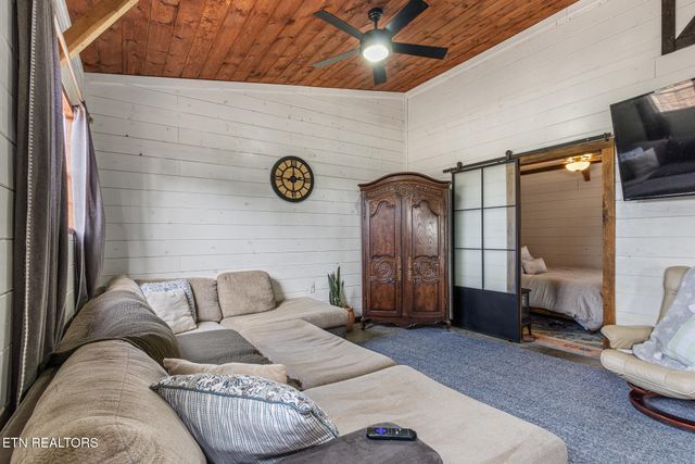361 County Road 38, Riceville, TN 37370