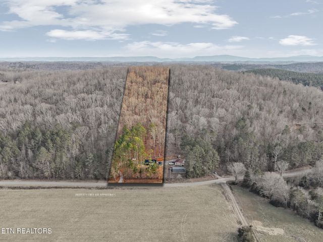 361 County Road 38, Riceville, TN 37370