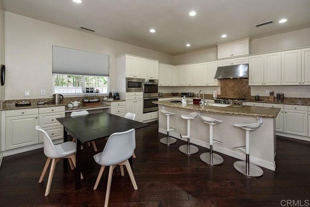 2903 Rancho Cortes, Carlsbad, CA 92009