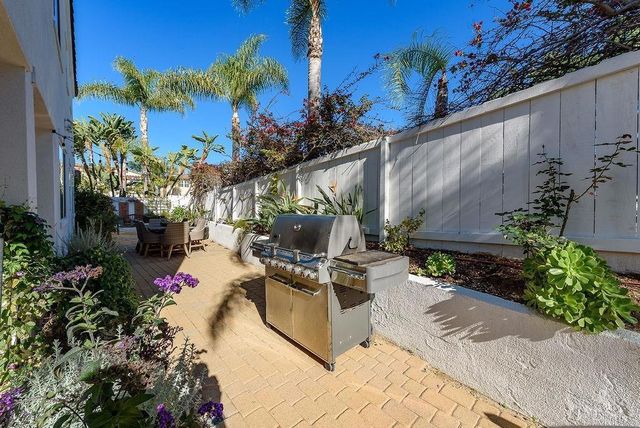 2903 Rancho Cortes, Carlsbad, CA 92009