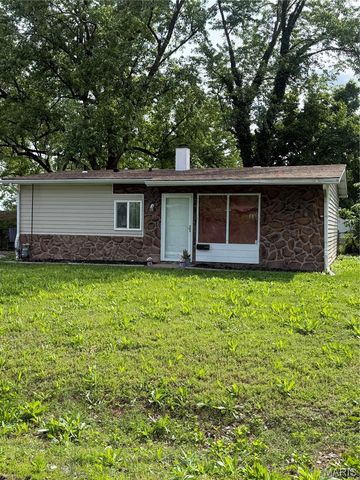1116 Saint Helena Drive, Cahokia, IL 62206