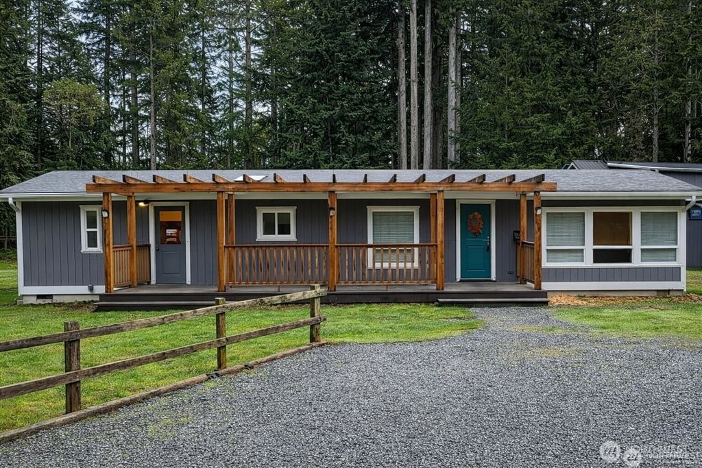 3927 S Sanna Wind Way, Langley, WA 98260